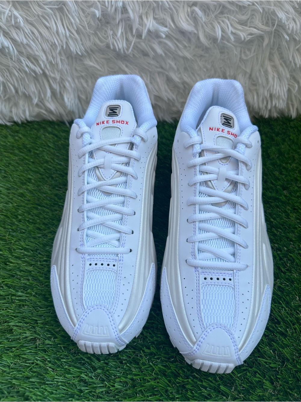 Nike White Men’s Shox Low-Profile Sneakers